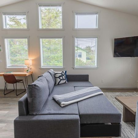 #Stayinmydistrict Oceanview Studio Loft Порт-Орфорд Экстерьер фото