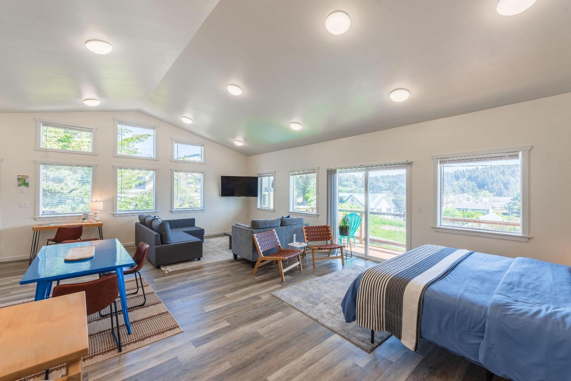 #Stayinmydistrict Oceanview Studio Loft Порт-Орфорд Экстерьер фото
