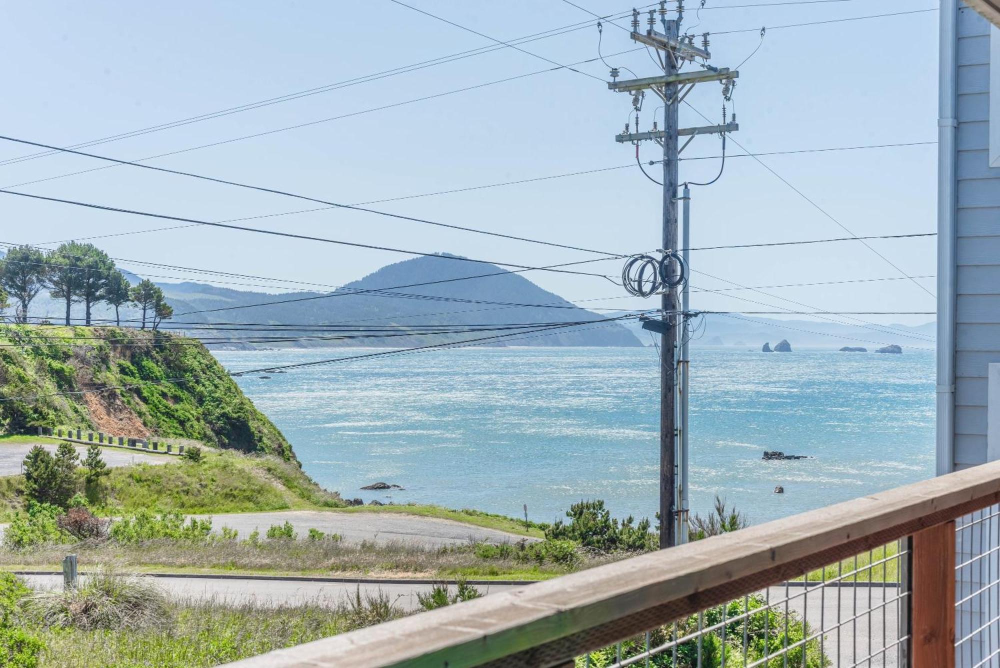 #Stayinmydistrict Oceanview Studio Loft Порт-Орфорд Экстерьер фото
