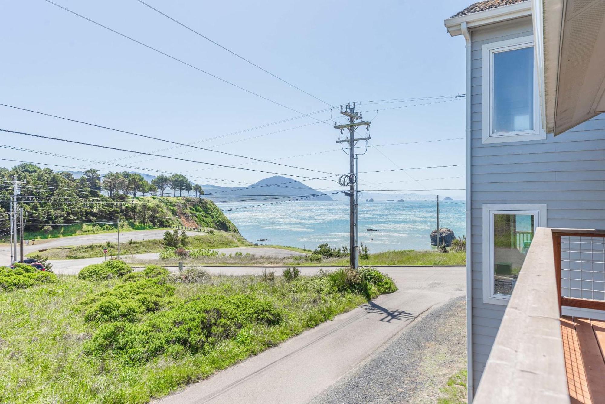 #Stayinmydistrict Oceanview Studio Loft Порт-Орфорд Экстерьер фото