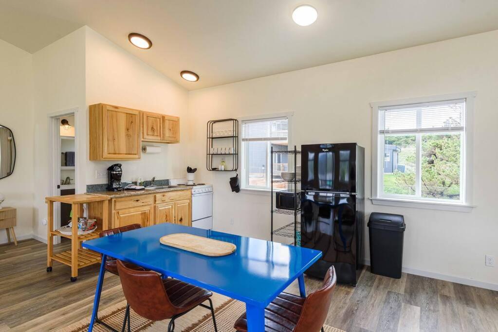 #Stayinmydistrict Oceanview Studio Loft Порт-Орфорд Экстерьер фото