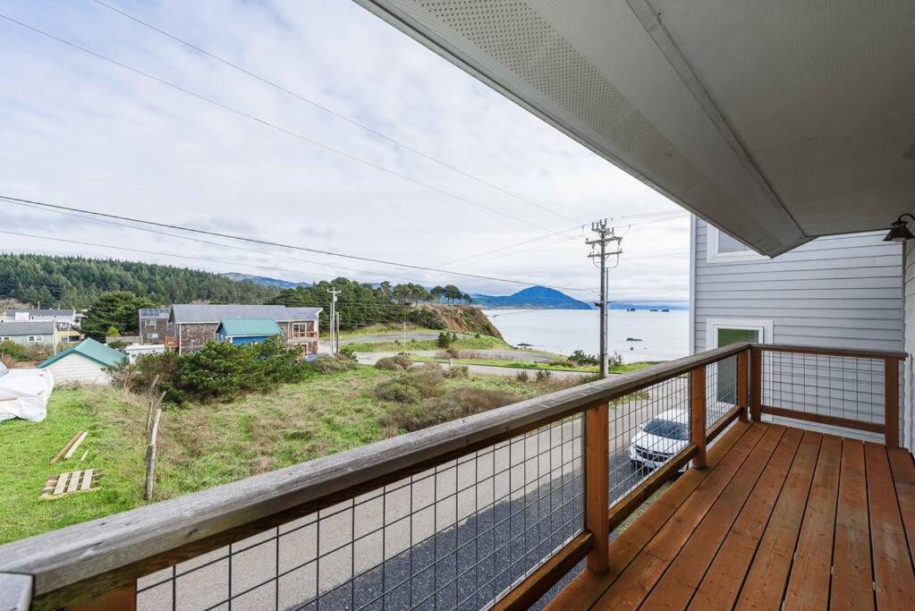 #Stayinmydistrict Oceanview Studio Loft Порт-Орфорд Экстерьер фото