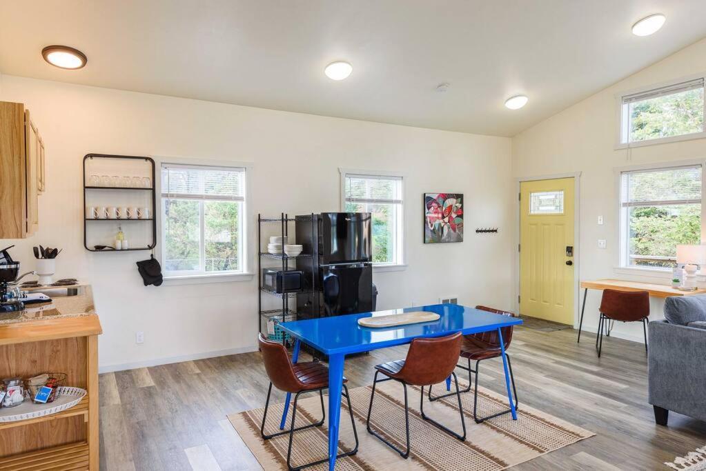 #Stayinmydistrict Oceanview Studio Loft Порт-Орфорд Экстерьер фото