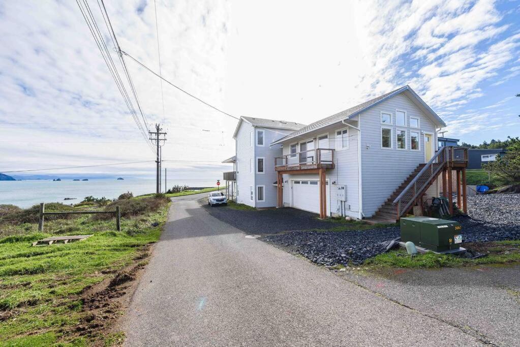 #Stayinmydistrict Oceanview Studio Loft Порт-Орфорд Экстерьер фото
