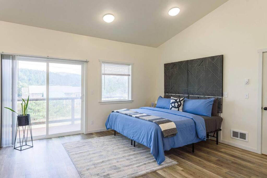 #Stayinmydistrict Oceanview Studio Loft Порт-Орфорд Экстерьер фото